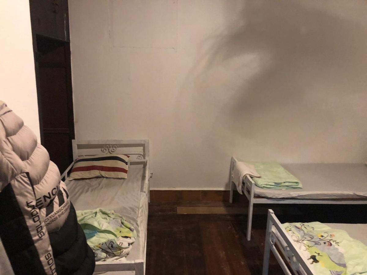 Vernice Backpacker Hostel Vientiane Bagian luar foto