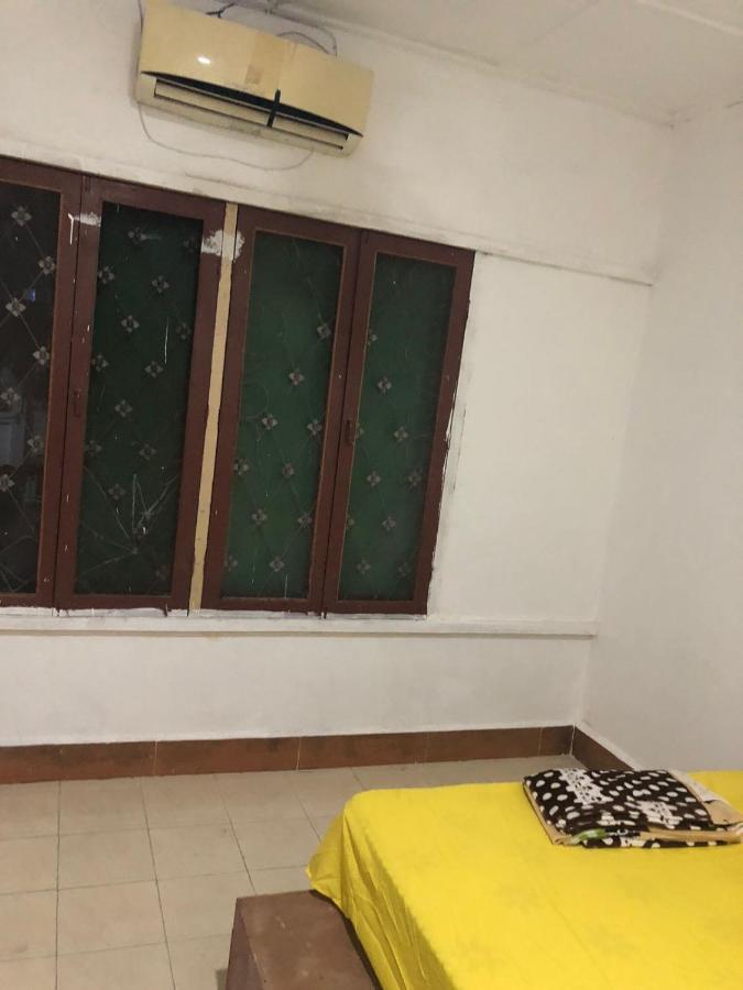 Vernice Backpacker Hostel Vientiane Bagian luar foto