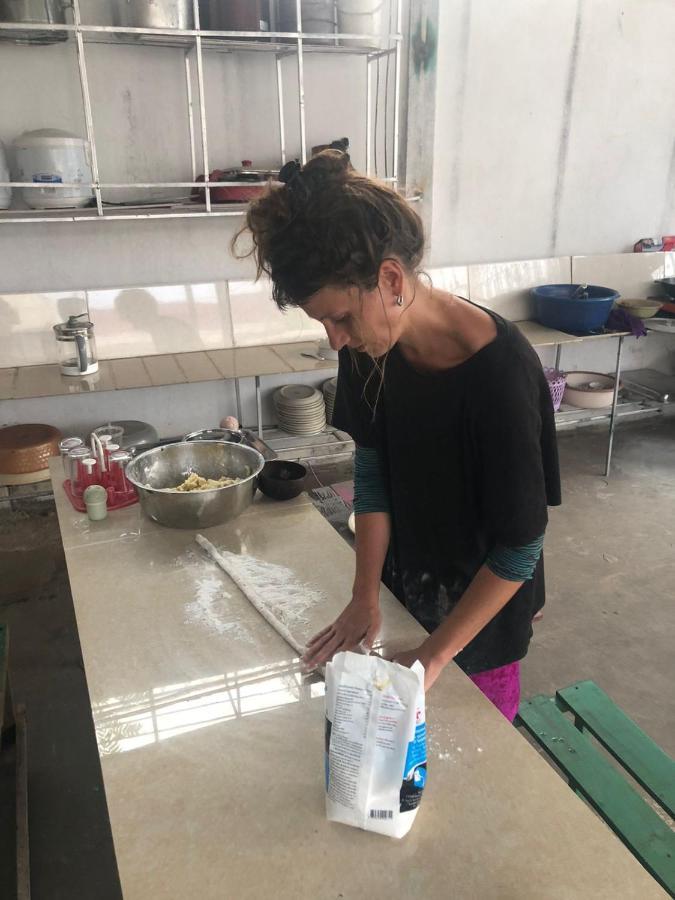 Vernice Backpacker Hostel Vientiane Bagian luar foto