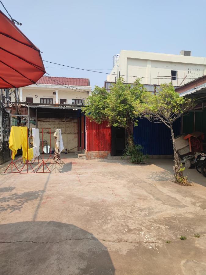 Vernice Backpacker Hostel Vientiane Bagian luar foto