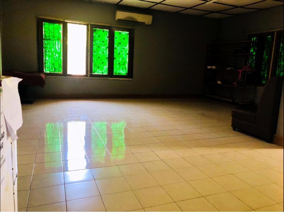 Vernice Backpacker Hostel Vientiane Bagian luar foto