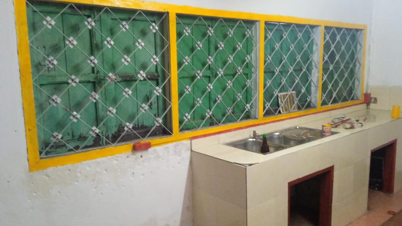 Vernice Backpacker Hostel Vientiane Bagian luar foto